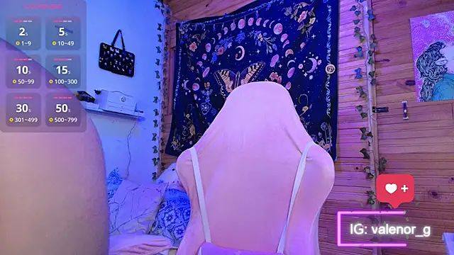 valenor  online show from September 30, 2025, 2:16 am