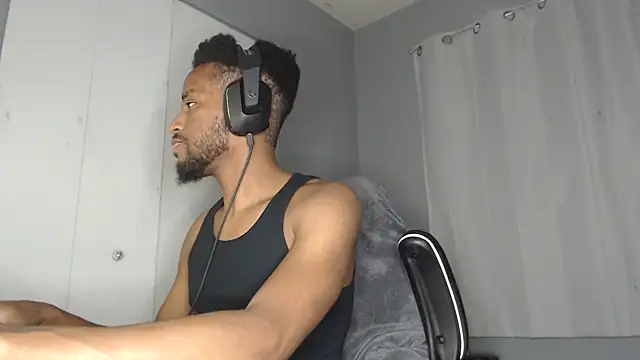 ChrisVacher online show from December 22, 2024, 2:27 pm