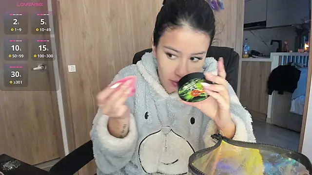 keyn laurent 1 online show from December 31, 2024, 11:09 am