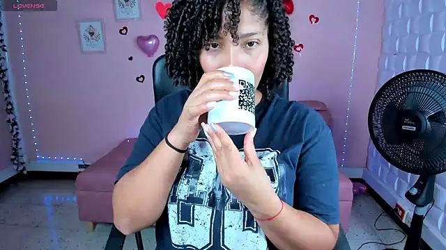 DannaBerry online show from March 17, 2025, 3:29 pm