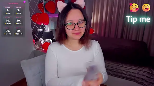 EsterLogan online show from February 17, 2025, 5:36 am