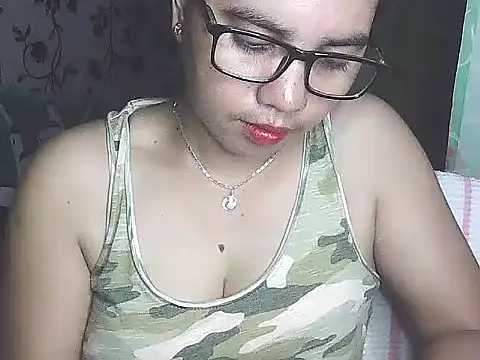 lovely samxxx24 online show from February 3, 2025, 12:25 am