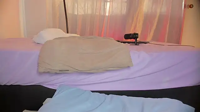 hot booty  online show from January 14, 2025, 9:41 pm