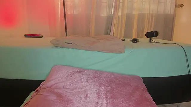 hot booty  online show from February 21, 2025, 9:54 pm