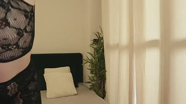 Luna Riva online show from September 23, 2025, 9:01 am