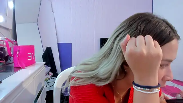 Byanca Winklar online show from February 14, 2025, 9:32 pm