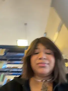 IamSashaLuv online show from November 28, 2025, 9:23 am