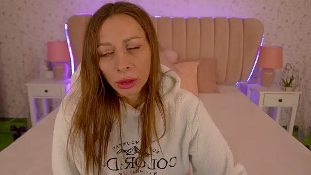 MirandaHobbs online show from February 12, 2025, 11:40 am