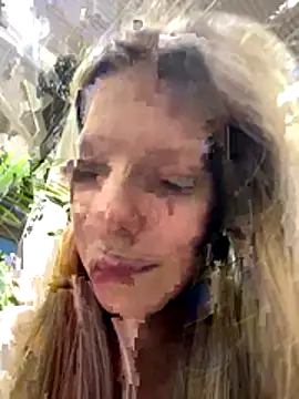 MaryHiggins online show from December 20, 2025, 12:45 pm