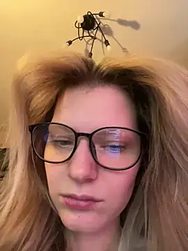 MaryHiggins online show from February 12, 2026, 2:23 pm