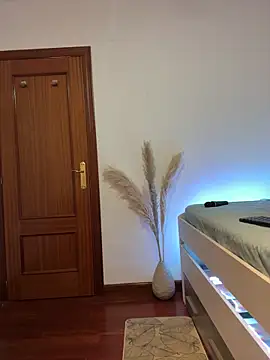 redheaddoll22 online show from January 11, 2025, 2:25 pm