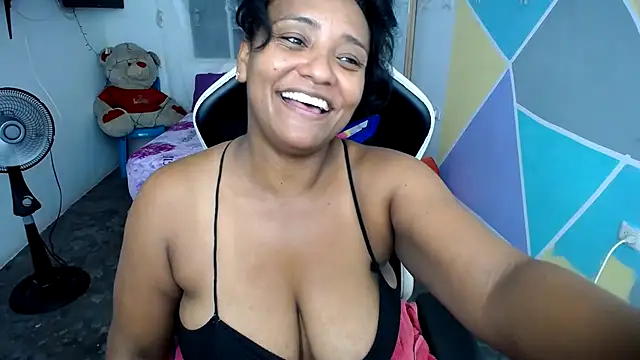 marysol83 online show from January 5, 2025, 5:41 am