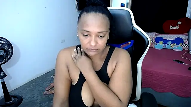 marysol83 online show from February 28, 2025, 1:47 am