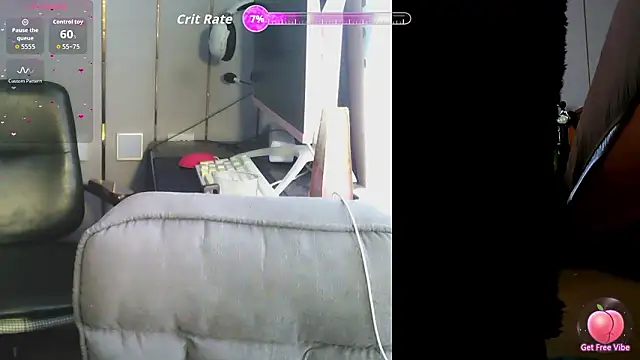 Snapshot of CrytinaSissyCrossdress chatting on March 15, 2026, 12:27 am CrytinaSissyCrossdress online show from March 15, 2026, 12:27 am