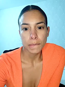 Angelinalombardi  online show from September 19, 2025, 12:45 am