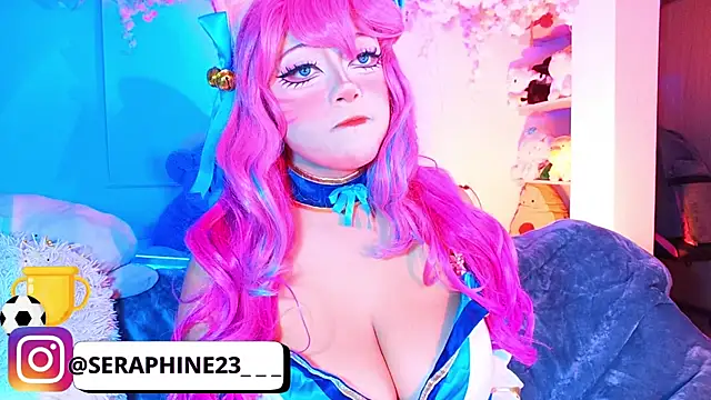 seraphine23 online show from July 23, 2026, 3:15 am