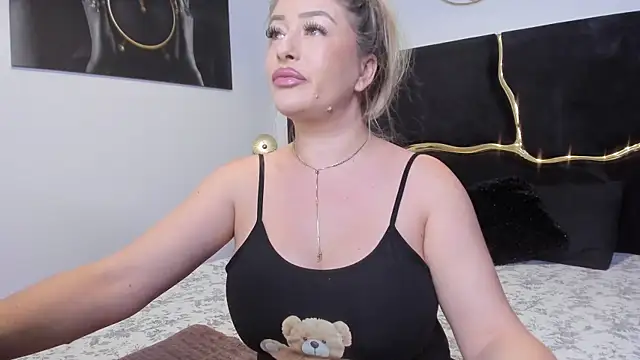 lisa2018 online show from March 11, 2025, 1:26 am