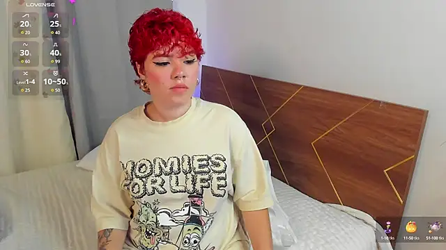 Amy art online show from October 3, 2025, 8:06 pm