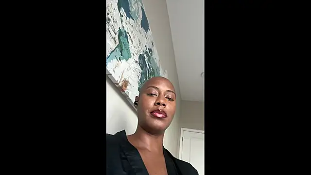 HoneyDripHer online show from November 22, 2025, 7:35 pm