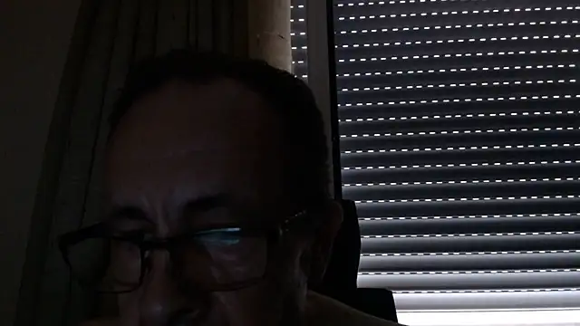 Snapshot of TonyComa chatting on July 9, 2026, 11:25 am TonyComa online show from July 9, 2026, 11:25 am