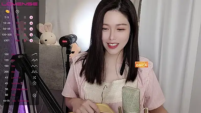 tw lala online show from December 6, 2024, 5:00 pm