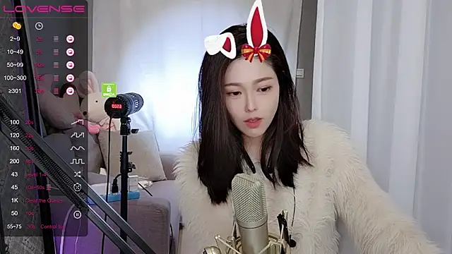 tw lala online show from December 24, 2024, 4:19 pm