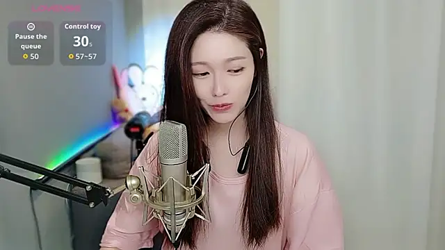 tw lala online show from October 28, 2025, 4:42 pm