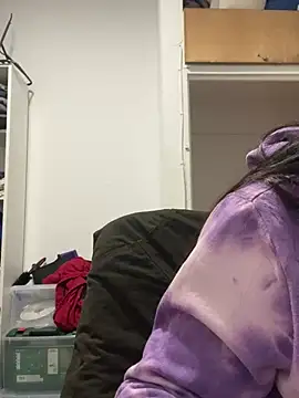 apretadito47 online show from February 19, 2025, 1:06 pm