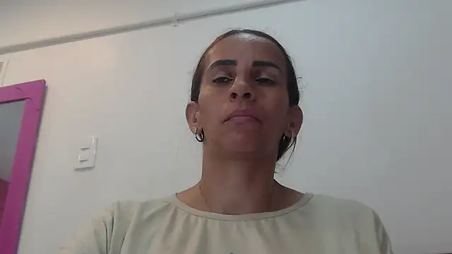 Amber Moore online show from November 29, 2025, 10:24 pm