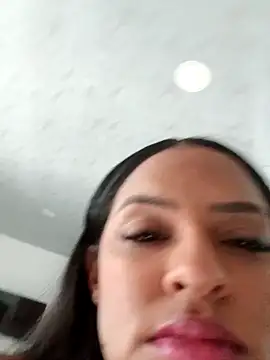 nashiira  online show from January 31, 2026, 9:57 pm