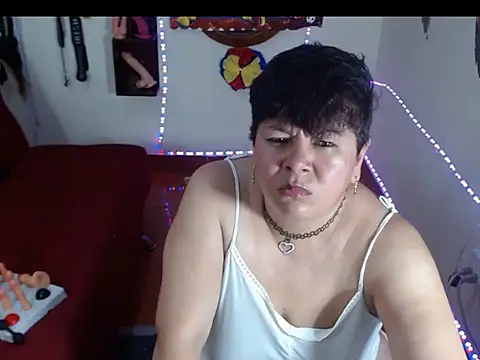 Snapshot of angelitolove727 chatting on June 24, 2026, 11:59 pm angelitolove727 online show from June 24, 2026, 11:59 pm