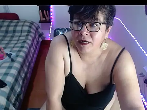 Snapshot of angelitolove727 chatting on July 21, 2026, 7:49 pm angelitolove727 online show from July 21, 2026, 7:49 pm