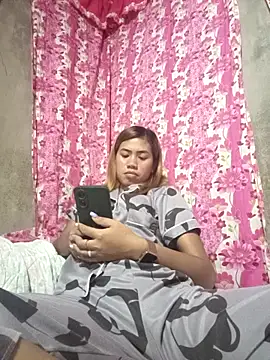 Cutie body11 online show from February 21, 2025, 6:29 am