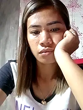 Cutie body11 online show from March 18, 2025, 5:41 am