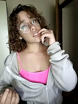 EmmaMelissa0521 online show from March 6, 2025, 6:26 pm