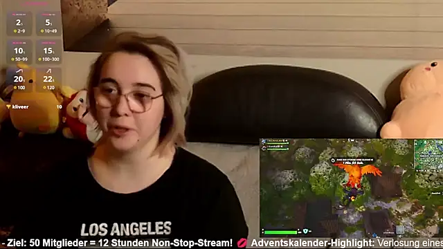 Snapshot of GamerGirl_Eve chatting on December 29, 2024, 7:22 pm GamerGirl Eve online show from December 29, 2024, 7:22 pm