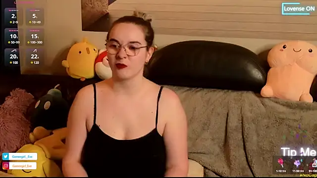 Snapshot of GamerGirl_Eve chatting on February 6, 2025, 7:07 pm GamerGirl Eve online show from February 6, 2025, 7:07 pm