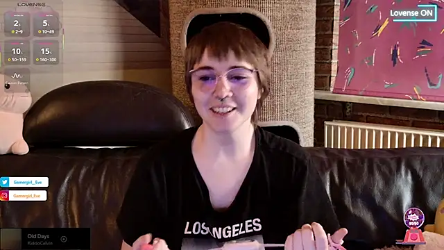 Snapshot of GamerGirl_Eve chatting on September 25, 2025, 6:11 pm GamerGirl Eve online show from September 25, 2025, 6:11 pm