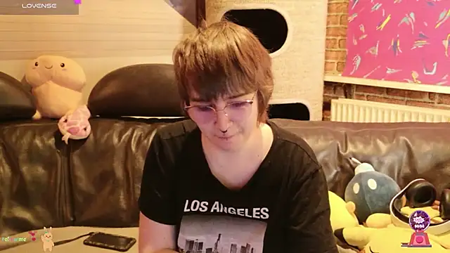 Snapshot of GamerGirl_Eve chatting on November 20, 2025, 7:13 pm GamerGirl Eve online show from November 20, 2025, 7:13 pm