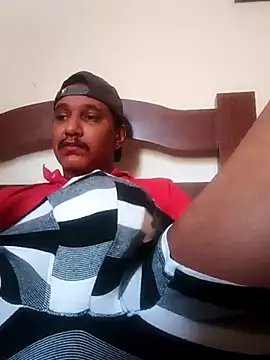 Faelpauzudo13 online show from February 23, 2026, 12:35 pm