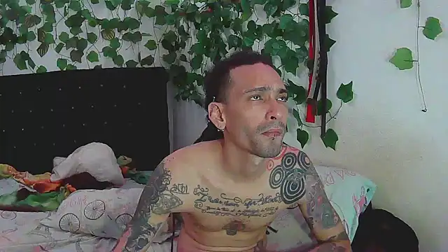 caribbeanlover1 online show from January 11, 2025, 3:34 am