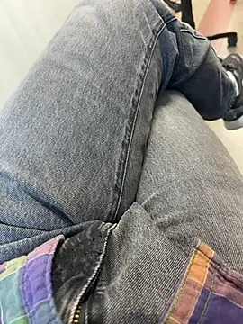 Snapshot of bigshow112 chatting on December 3, 2024, 8:16 am bigshow112 online show from December 3, 2024, 8:16 am