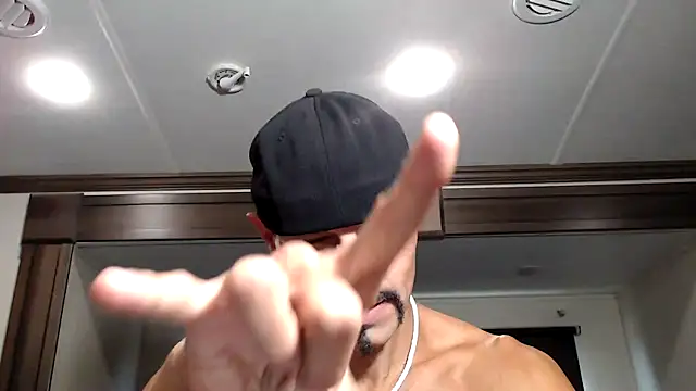 ThickD2C online show from November 17, 2025, 7:19 pm