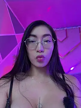 shanon- online show from June 13, 2026, 10:18 pm