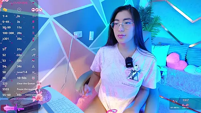 shanon- online show from June 17, 2026, 12:46 am