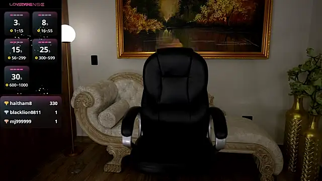 ArianaCruz  online show from February 12, 2026, 9:32 pm