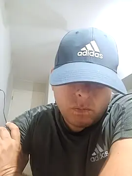 Snapshot of chicoguapo8 chatting on February 25, 2025, 1:20 am chicoguapo8 online show from February 25, 2025, 1:20 am