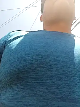 Snapshot of chicoguapo8 chatting on March 22, 2025, 5:41 pm chicoguapo8 online show from March 22, 2025, 5:41 pm