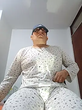 Snapshot of chicoguapo8 chatting on October 11, 2025, 12:26 pm chicoguapo8 online show from October 11, 2025, 12:26 pm