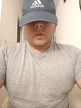 Snapshot of chicoguapo8 chatting on November 16, 2025, 1:11 am chicoguapo8 online show from November 16, 2025, 1:11 am